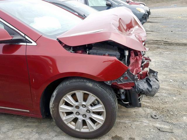 1G4GB5EG7AF162178 - 2010 BUICK LACROSSE C RED photo 9