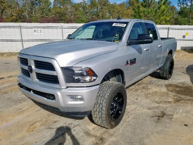 3C6UR5DL4FG569213 - 2015 RAM 2500 SLT 银色 照片 2