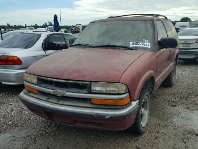 1GNCS18W4YK135026 - 2000 CHEVROLET BLAZER BURGUNDY photo 2