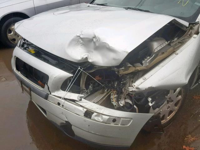 YV1RS61R412048845 - 2001 VOLVO S60 SILVER photo 9