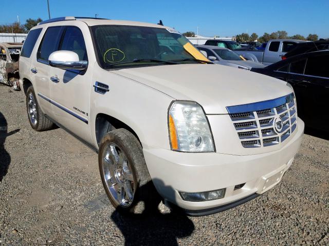 1GYFK63818R100621 - 2008 CADILLAC ESCALADE L WHITE photo 1