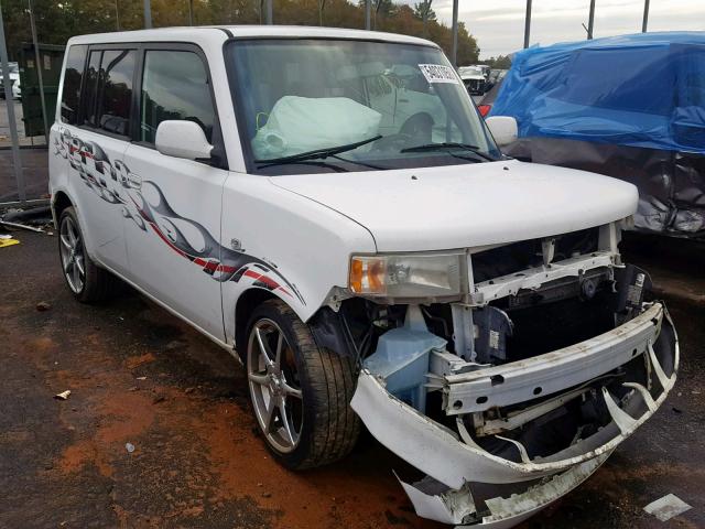 JTLKT324964039628 - 2006 TOYOTA SCION XB WHITE photo 1