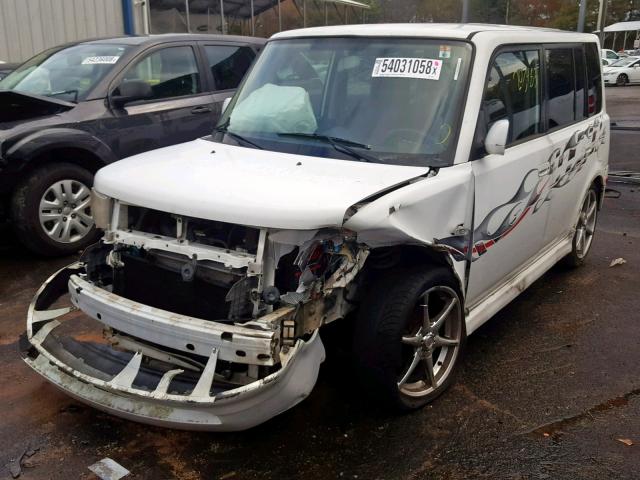 JTLKT324964039628 - 2006 TOYOTA SCION XB WHITE photo 2