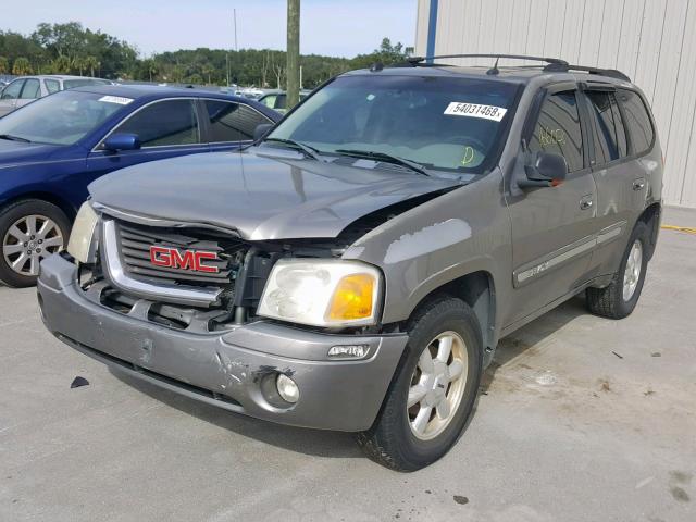 1GKDT13S952323037 - 2005 GMC ENVOY SILVER photo 2