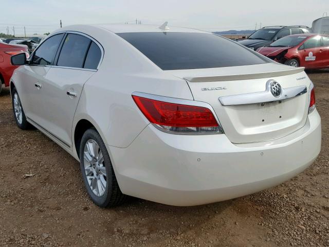 1G4GD5GRXCF267132 - 2012 BUICK LACROSSE P WHITE photo 3