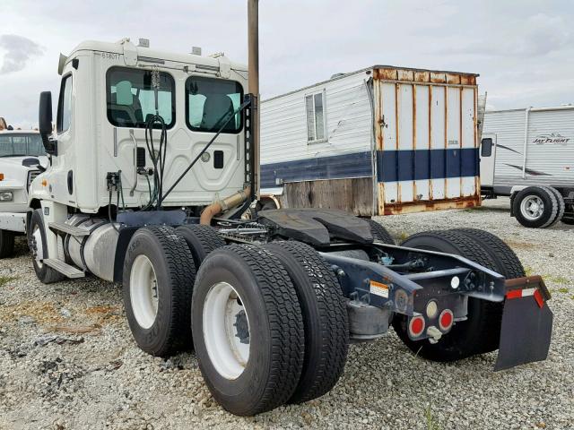 1FUJGEDV0CSBH3116 - 2012 FREIGHTLINER CASCADIA 1 WHITE photo 3