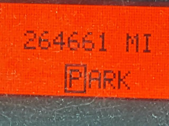 2G2WP522841348824 - 2004 PONTIAC GRAND PRIX MAROON photo 8