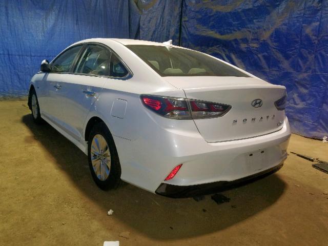 KMHE24L34KA091652 - 2019 HYUNDAI SONATA HYB WHITE photo 3