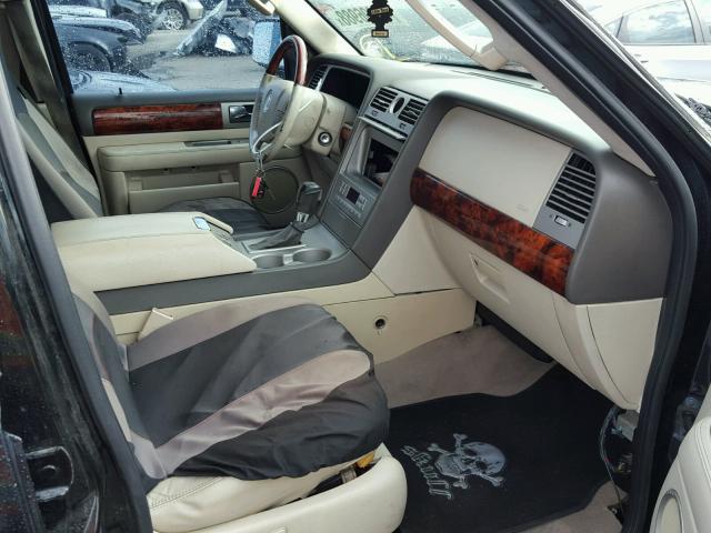 5LMFU27R84LJ11200 - 2004 LINCOLN NAVIGATOR Қара фото 5