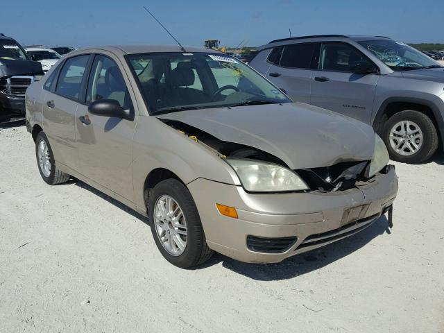 1FAFP34NX7W179948 - 2007 FORD FOCUS ZX4 GOLD photo 1