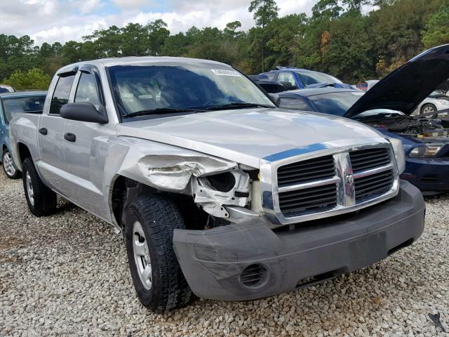 1D7HE28K05S308647 - 2005 DODGE DAKOTA QUA SILVER photo 1