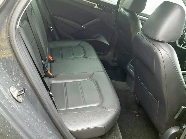 1VWDT7A38HC042157 - 2017 VOLKSWAGEN PASSAT R-L GRAY photo 6