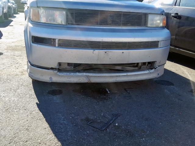 JTLKT334450196696 - 2005 TOYOTA SCION XB GRAY photo 9