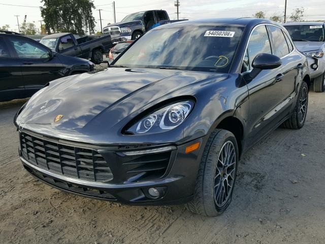 WP1AB2A59HLB12857 - 2017 PORSCHE MACAN S GRAY photo 2