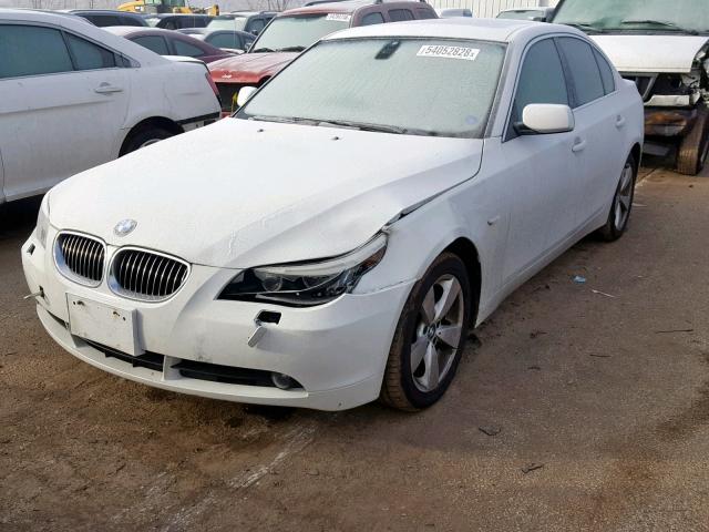 WBANF33517CS39009 - 2007 BMW 525 XI WHITE photo 2