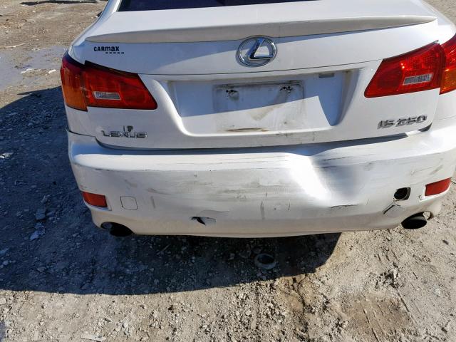 JTHBK262585055127 - 2008 LEXUS IS 250 WHITE photo 9