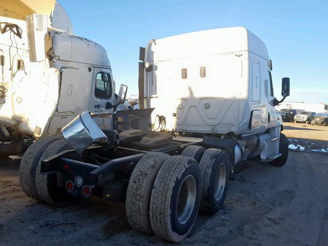 1FUJGLDRXHLJF4093 - 2017 FREIGHTLINER CASCADIA 1 WHITE photo 4