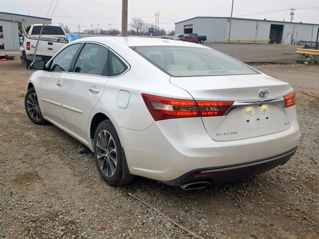 4T1BK1EB5JU277235 - 2018 TOYOTA AVALON XLE WHITE photo 3