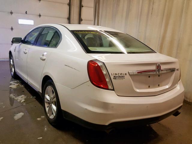 1LNHL9DRXAG610578 - 2010 LINCOLN MKS WHITE photo 3