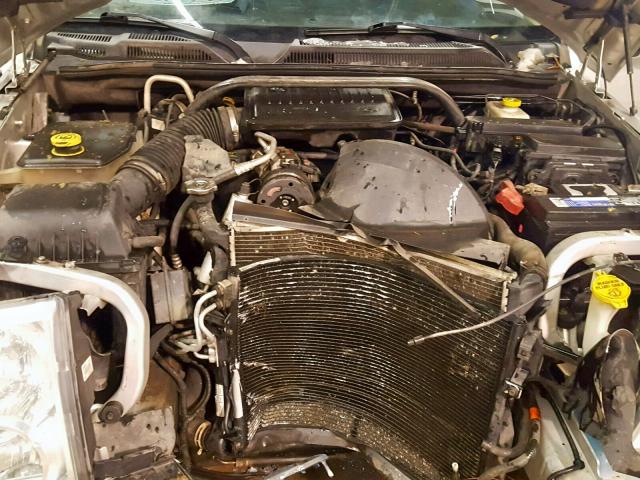 1J8HG48K16C252464 - 2006 JEEP COMMANDER SILVER photo 7