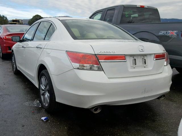 1HGCP3F83CA017575 - 2012 HONDA ACCORD EXL WHITE photo 3