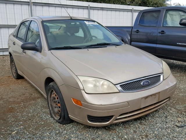 1FAFP34N26W148028 - 2006 FORD FOCUS ZX4 GOLD photo 1