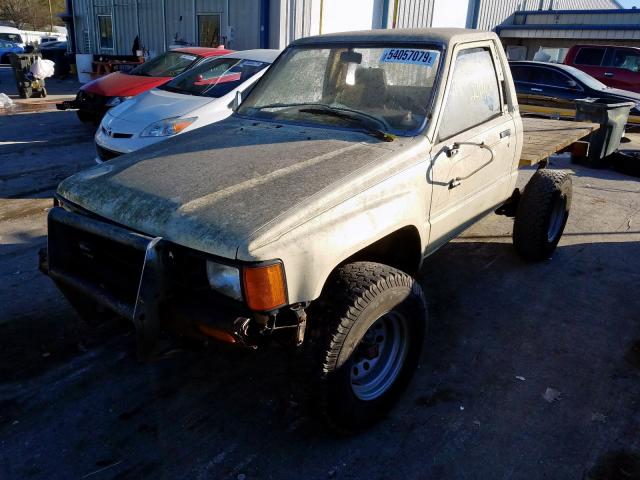 JT4RN63R3G0000705 - 1986 TOYOTA PICKUP RN6 CREAM photo 2