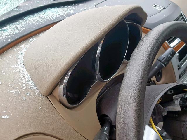 1G1ZH57BX84235541 - 2008 CHEVROLET MALIBU 1LT WHITE photo 8