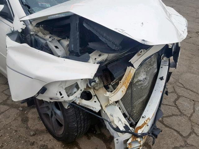 1G1ZH57BX84235541 - 2008 CHEVROLET MALIBU 1LT WHITE photo 9