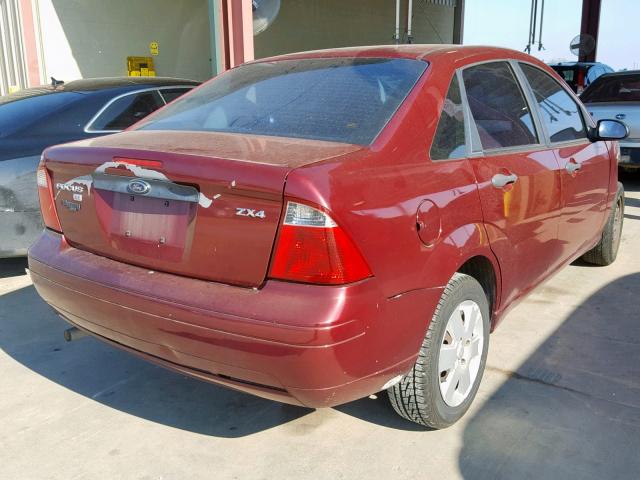 1FAFP34N36W250566 - 2006 FORD FOCUS ZX4 RED photo 4