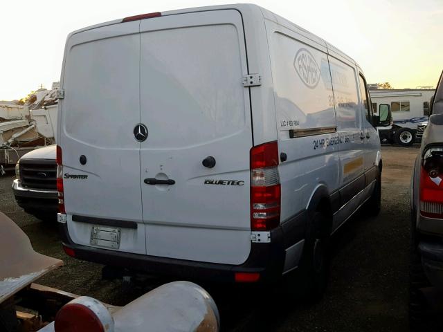 WD3PE7CC9C5615551 - 2012 MERCEDES-BENZ SPRINTER 2 WHITE photo 4