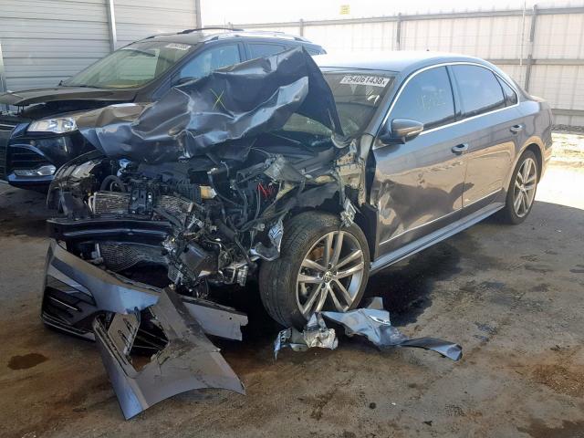 1VWDT7A35HC064293 - 2017 VOLKSWAGEN PASSAT R-L GRAY photo 2