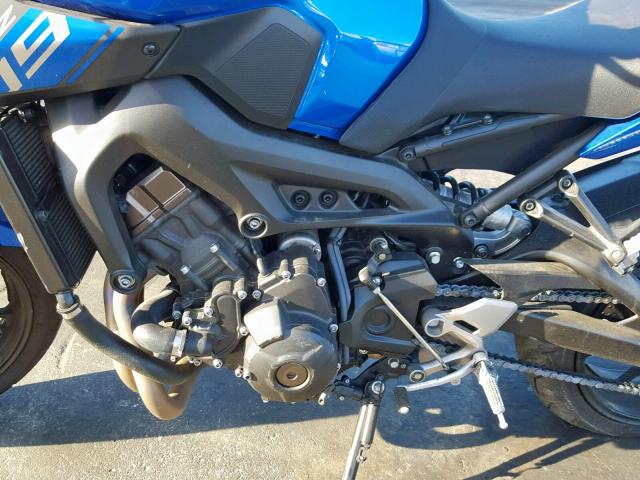 JYARN33Y3GA002871 - 2016 YAMAHA FZ09 C BLUE photo 7