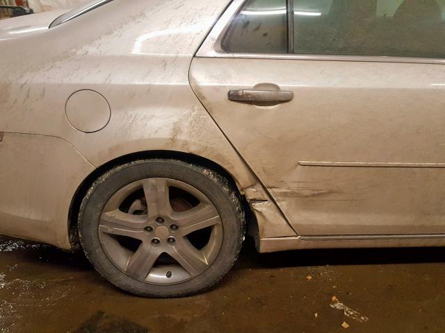 1G1ZC5E0XCF256791 - 2012 CHEVROLET MALIBU 1LT WHITE photo 9