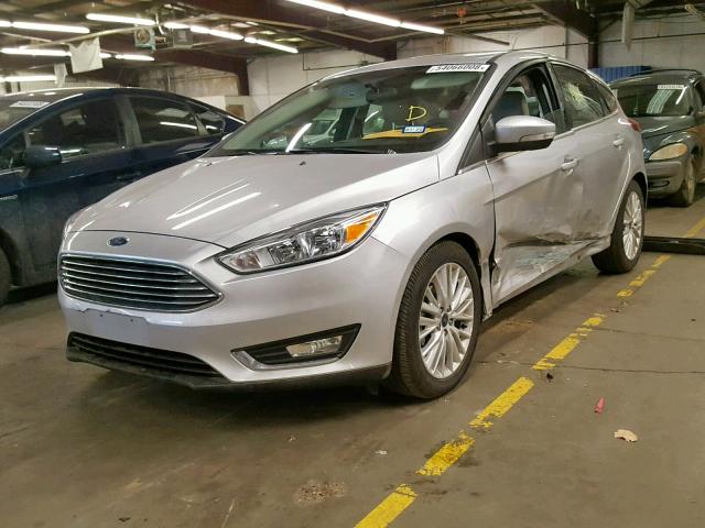 1FADP3N22JL271883 - 2018 FORD FOCUS TITA SILVER photo 2