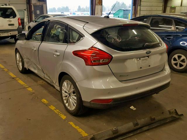 1FADP3N22JL271883 - 2018 FORD FOCUS TITA SILVER photo 3