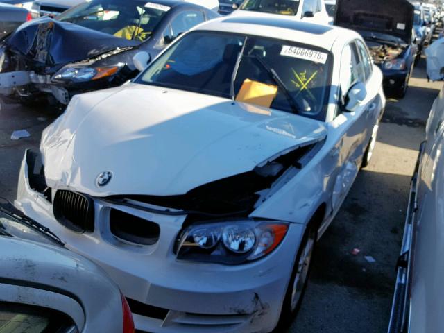 WBAUP9C57BVL89571 - 2011 BMW 128 I WHITE photo 2