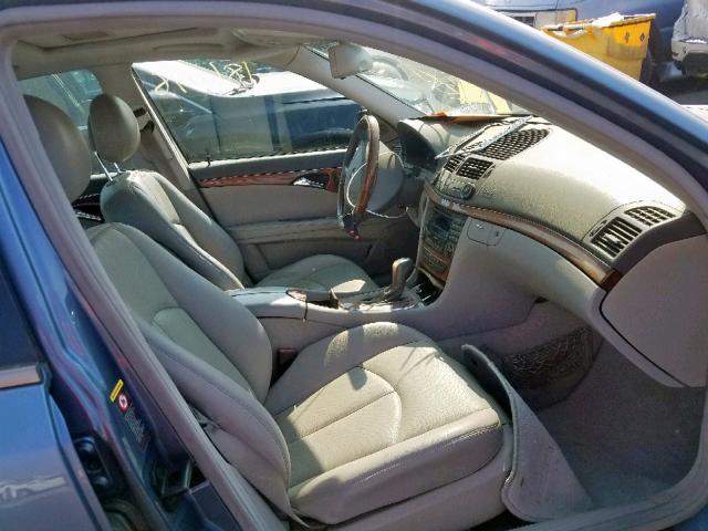 WDBUF65J93A225857 - 2003 MERCEDES-BENZ E 320 BLUE photo 5