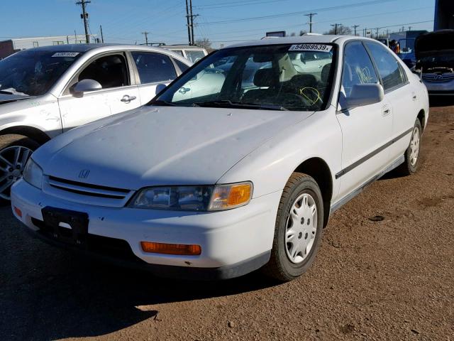 JHMCD5639SC018870 - 1995 HONDA ACCORD LX WHITE photo 2