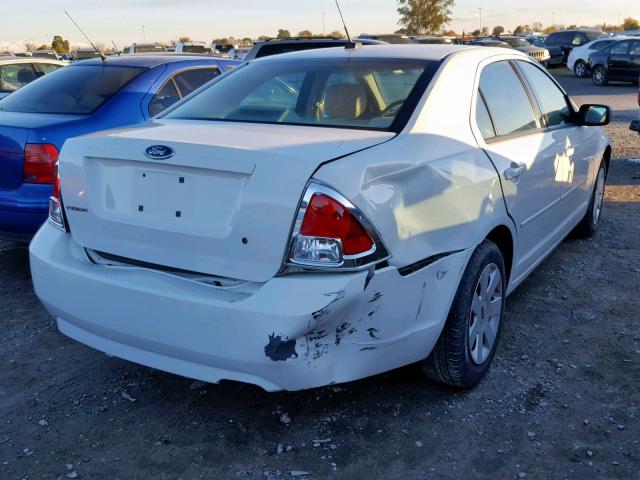 3FAHP06Z98R273198 - 2008 FORD FUSION S WHITE photo 4