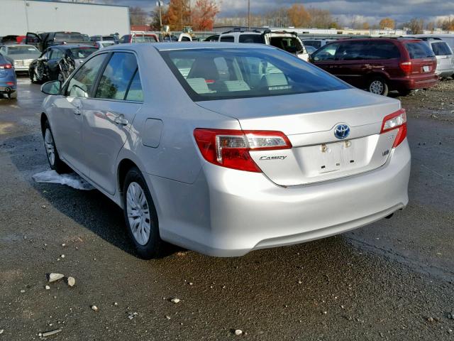 4T1BD1FK6DU079809 - 2013 TOYOTA CAMRY HYBR SILVER photo 3