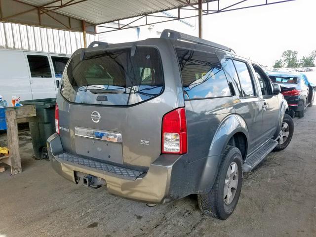 5N1AR18U45C742023 - 2005 NISSAN PATHFINDER GRAY photo 4