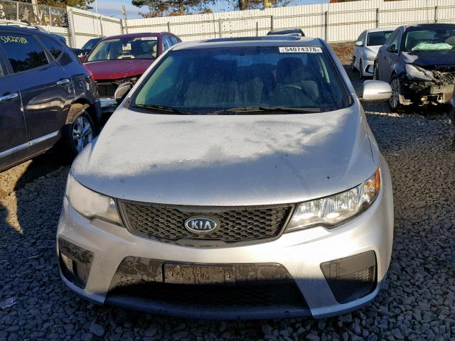 KNAFU6A26C5469406 - 2012 KIA FORTE EX SILVER photo 9