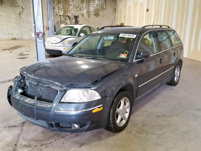 WVWVD63B82E402588 - 2002 VOLKSWAGEN PASSAT GLS CHARCOAL photo 2