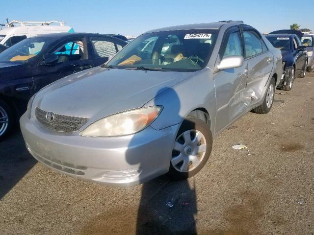 4T1BE32KX4U917774 - 2004 TOYOTA CAMRY LE SILVER photo 2