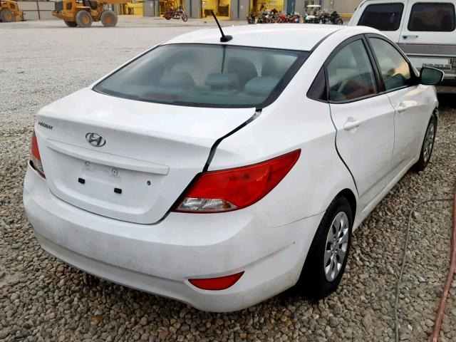 KMHCT4AEXHU212653 - 2017 HYUNDAI ACCENT SE WHITE photo 4