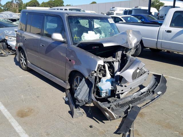 JTLKT324350174769 - 2005 TOYOTA SCION XB SILVER photo 1