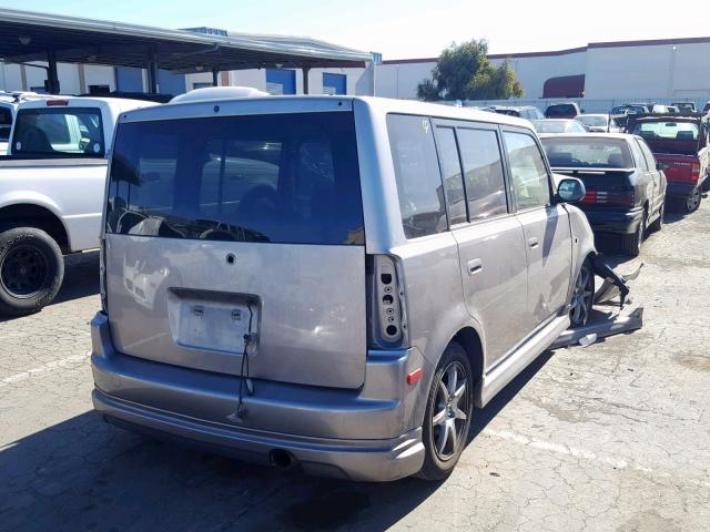 JTLKT324350174769 - 2005 TOYOTA SCION XB SILVER photo 4