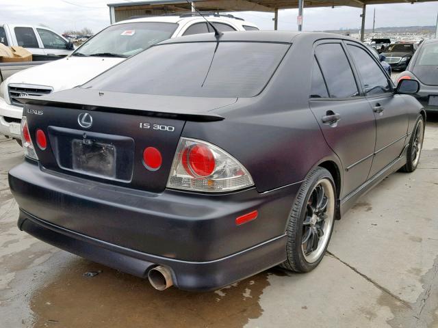 JTHBD192620045016 - 2002 LEXUS IS 300 BLACK photo 4