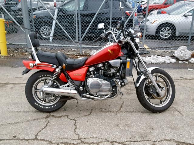 JH2RC2107GM205950 - 1986 HONDA VF700 C RED photo 10